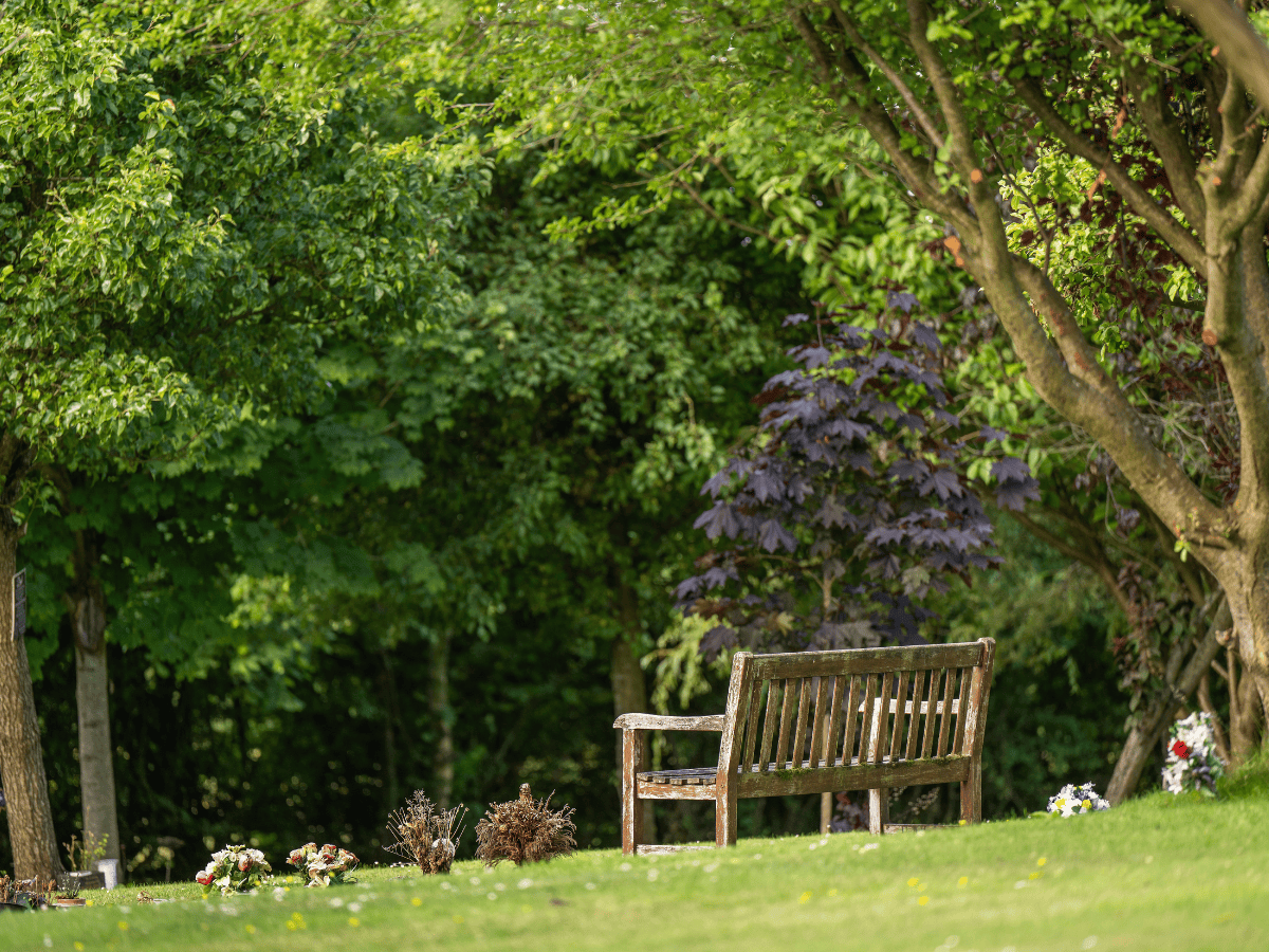 LLA - Llanelli Crematorium - Grounds 1