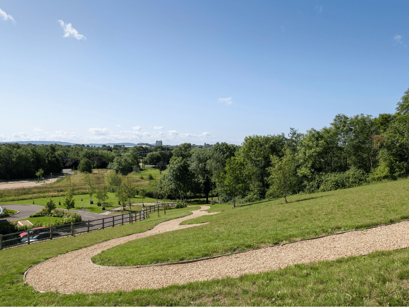 AYW - Aylesbury Vale Crematorium - Gardens 