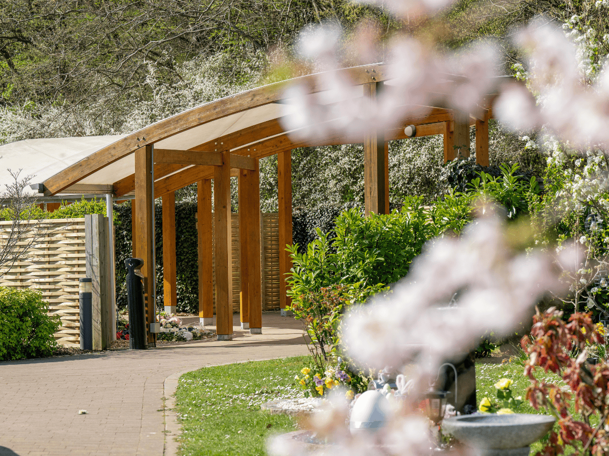 WOL - Woollensbrook Crematorium - Grounds 2