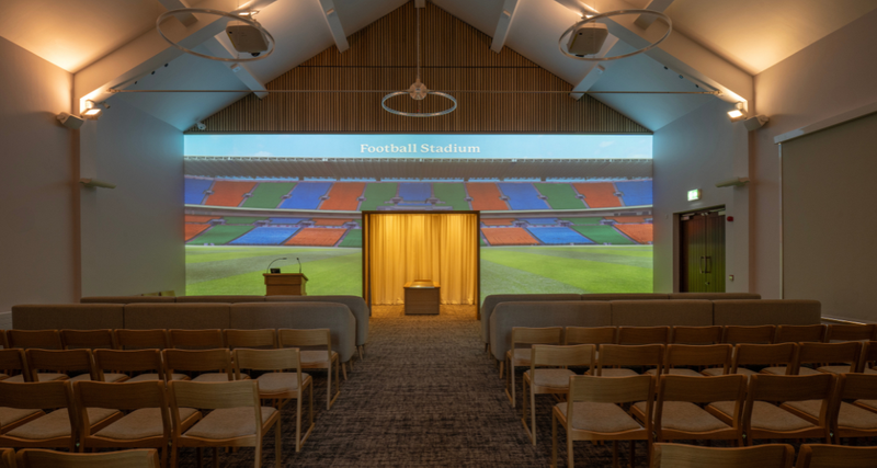 Supervenue canvas wall