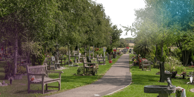 BAS - Basildon Crematorium - DC - Gardens