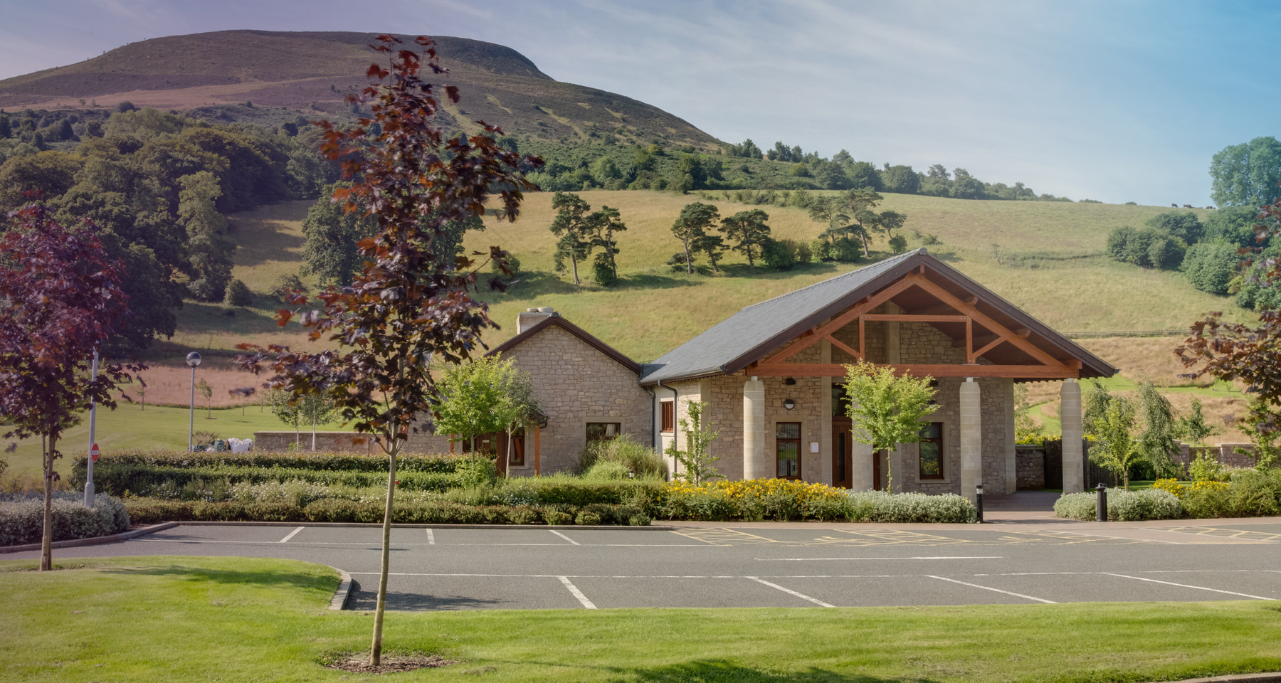 BOR - BOrders Crematorium Hero 2