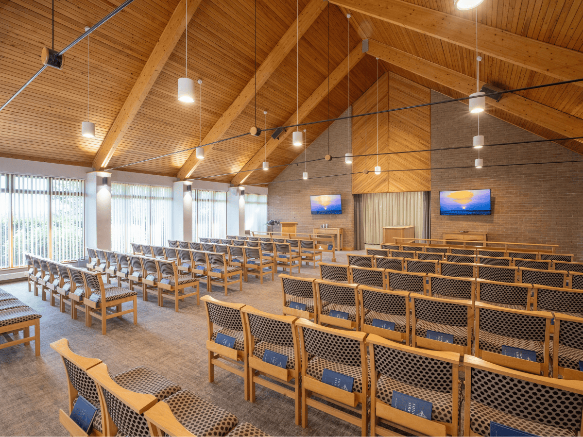 BAS - Basildon Crematorium - Interior