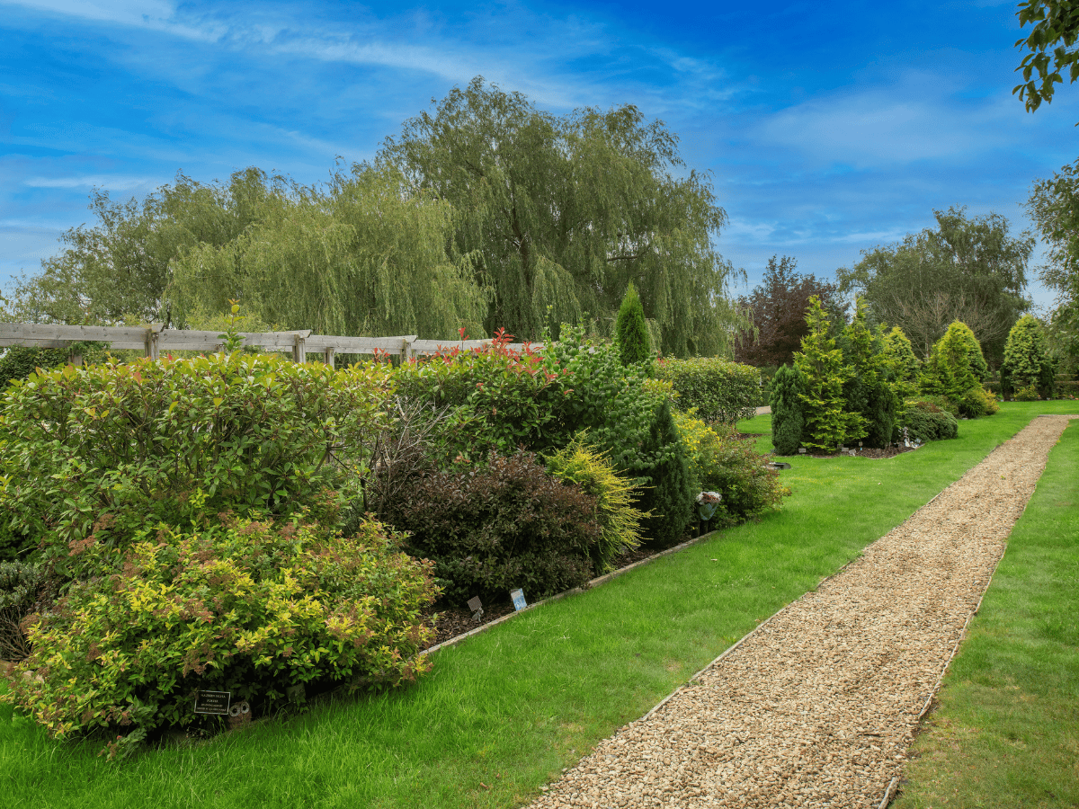 WLC - Westerleigh Crematoria - Gardens