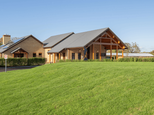 HNB - Herne Bay Crematorium - Exterior 
