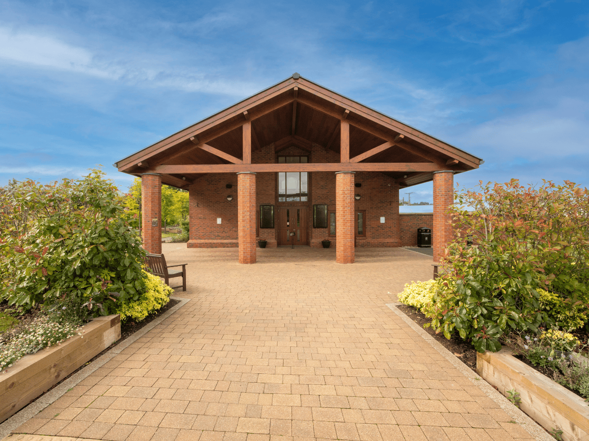 GED - Gedling Crematorium - Exterior 