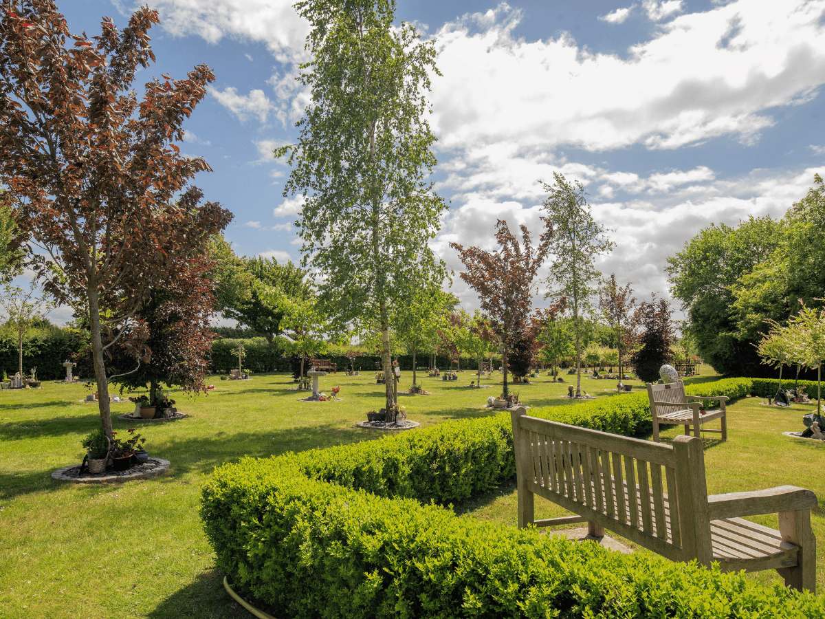 WBK - West Berkshire Crematorium - Grounds 1